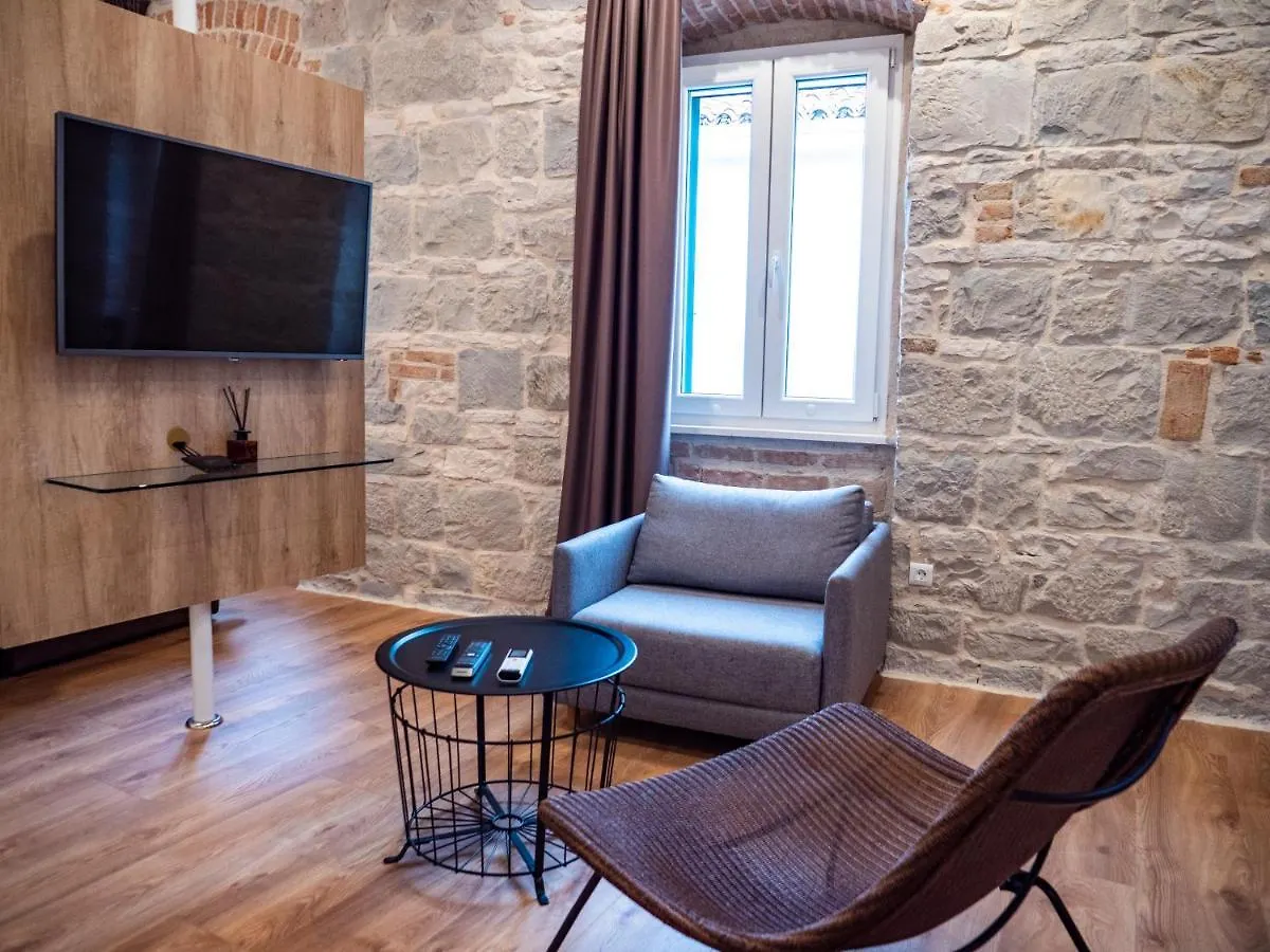 Apartment Emarkoni Split